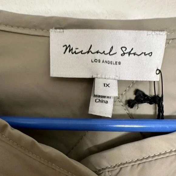 Michael Stars NWT’s Sonnet Snap frontquilted coat. Size 1X